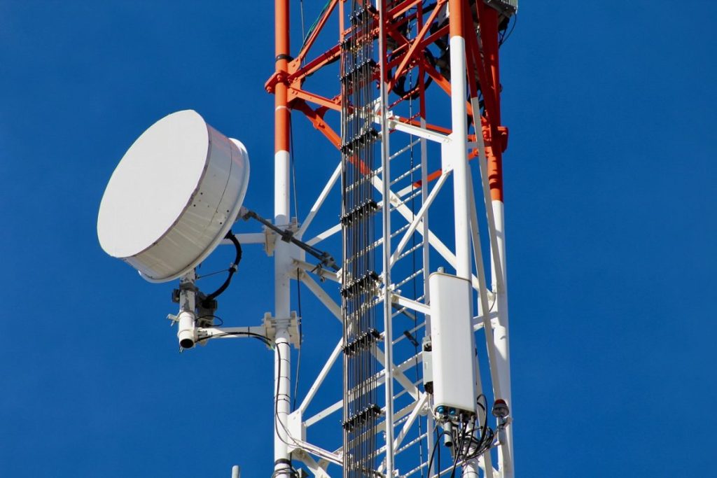 antenas herrajes
