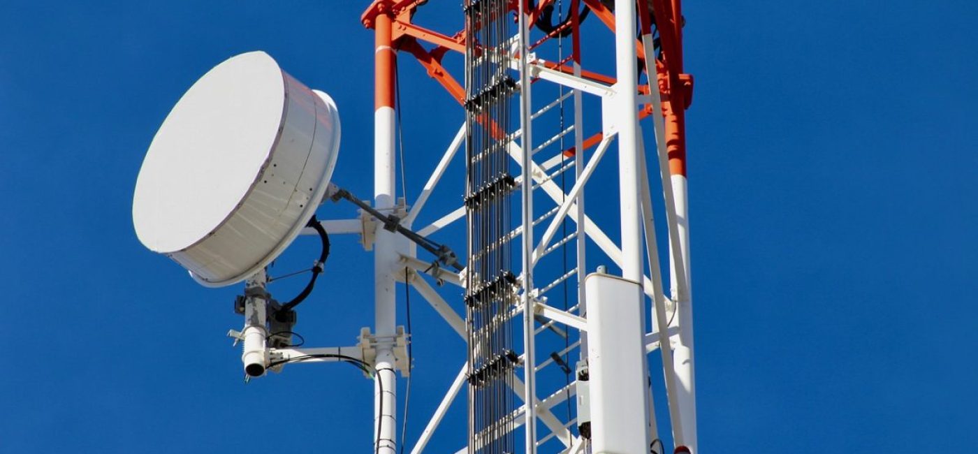 antenas herrajes